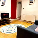Last-Minute Reserve L Exclusive Deal L Sleeps Up To 6 L Free Parking L 73 Selsey Road Birmingham L Jvt Short Lets L