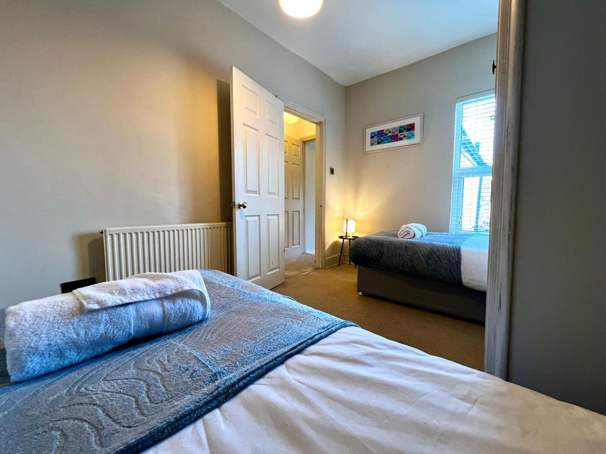 Last-minute Escape L Exclusive L Sleeps Up To 6 L Free Parking L 73 Selsey Road L Jvt Short Lets L Birmingham