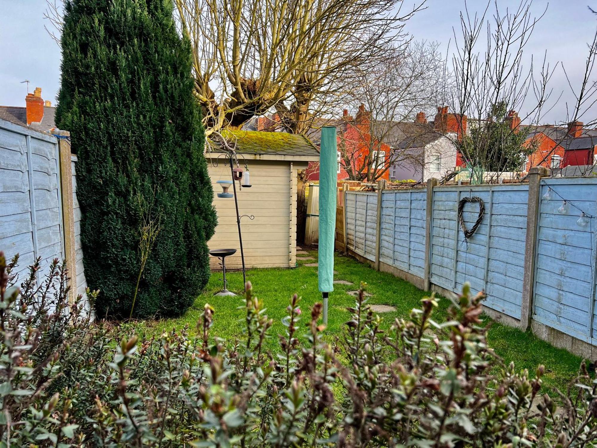 Last-minute Escape L Exclusive L Sleeps Up To 6 L Free Parking L 73 Selsey Road L Jvt Short Lets L Apartment