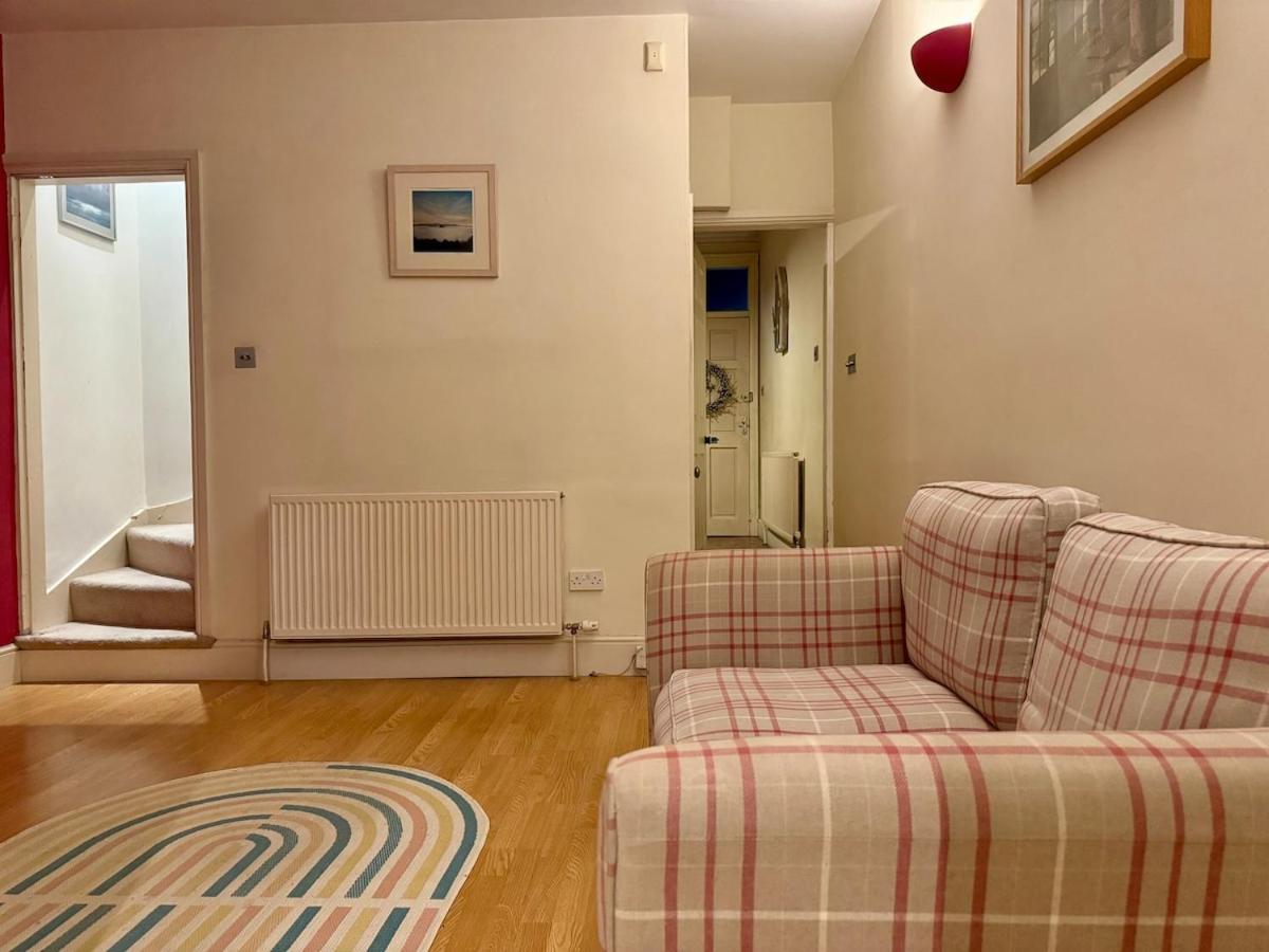 Last-minute Escape L Exclusive L Sleeps Up To 6 L Free Parking L 73 Selsey Road L Jvt Short Lets L Apartment Birmingham